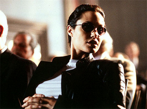 Tomb Raider (2)